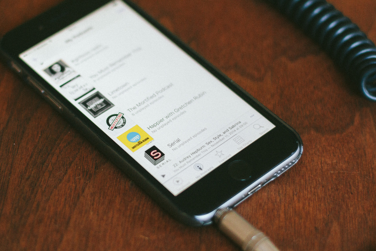 5 podcasts for a happier life by Conscious by Chloé