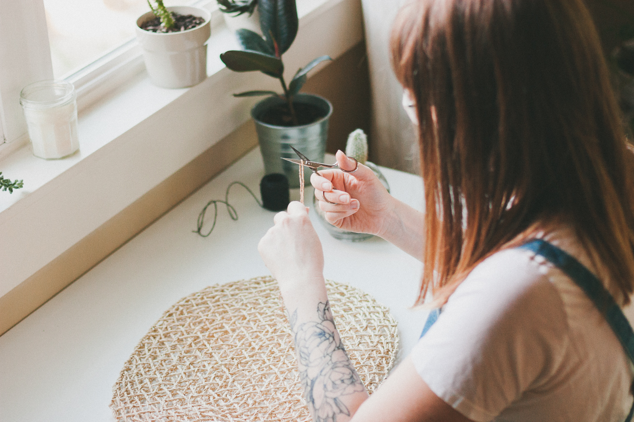 A Budget-Friendly Ikea Hack Straw Bag DIY by Conscious by Chloé