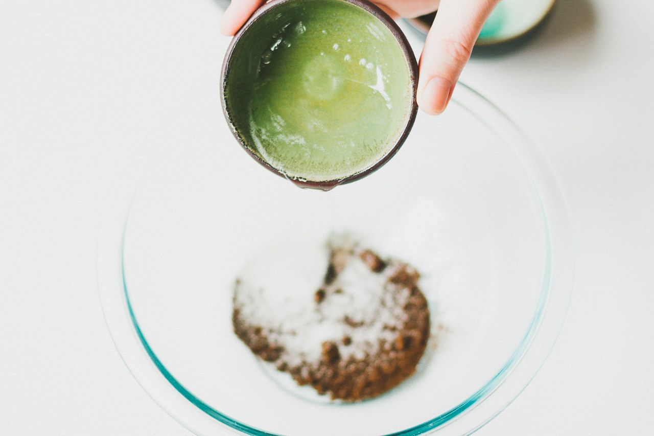 Make your Own Simple & Zero Waste Coconut & Coffee Body & Face Scrub by Conscious by Chloé