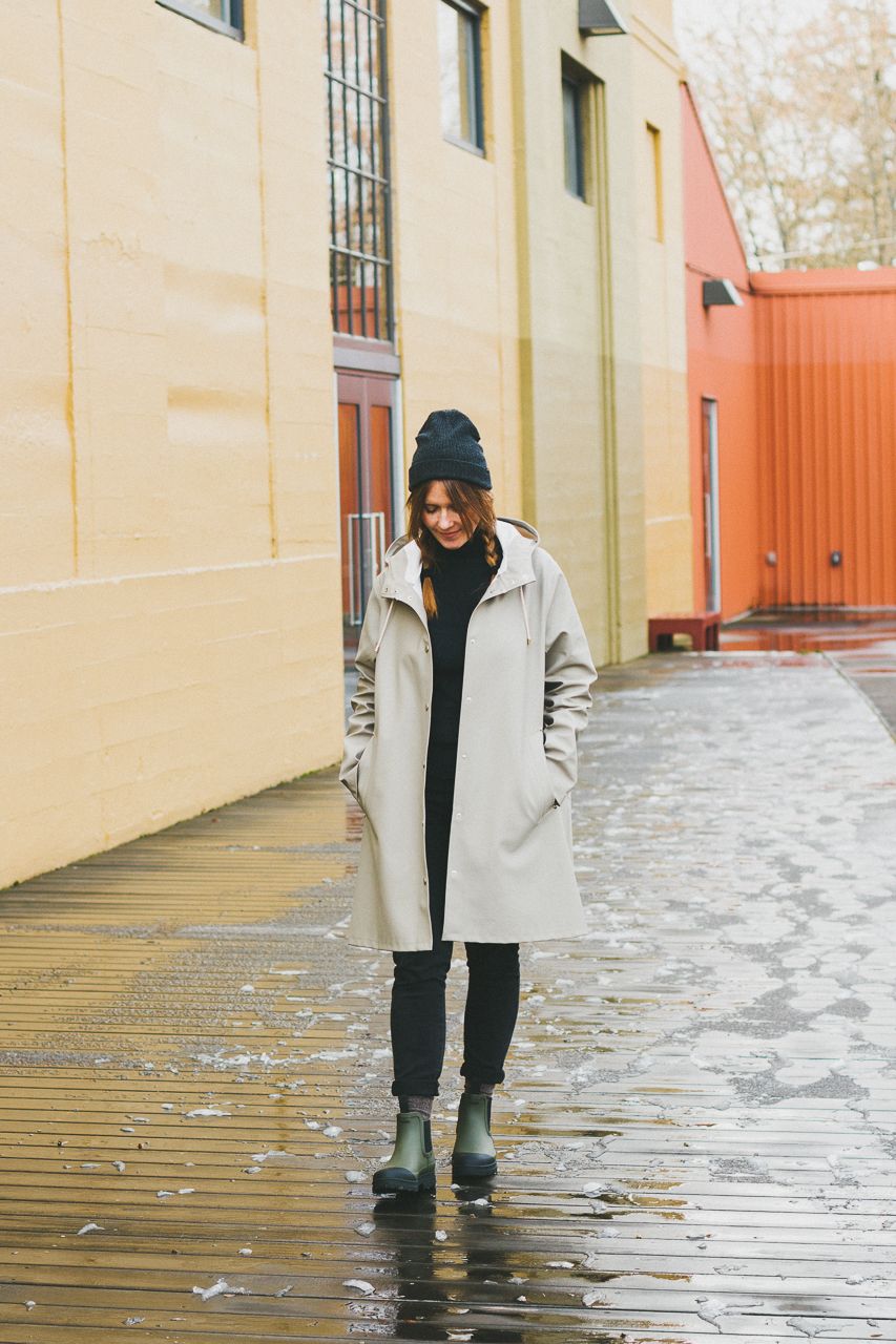 Everlane Rain Boot Surplus Review by Conscious by Chloé