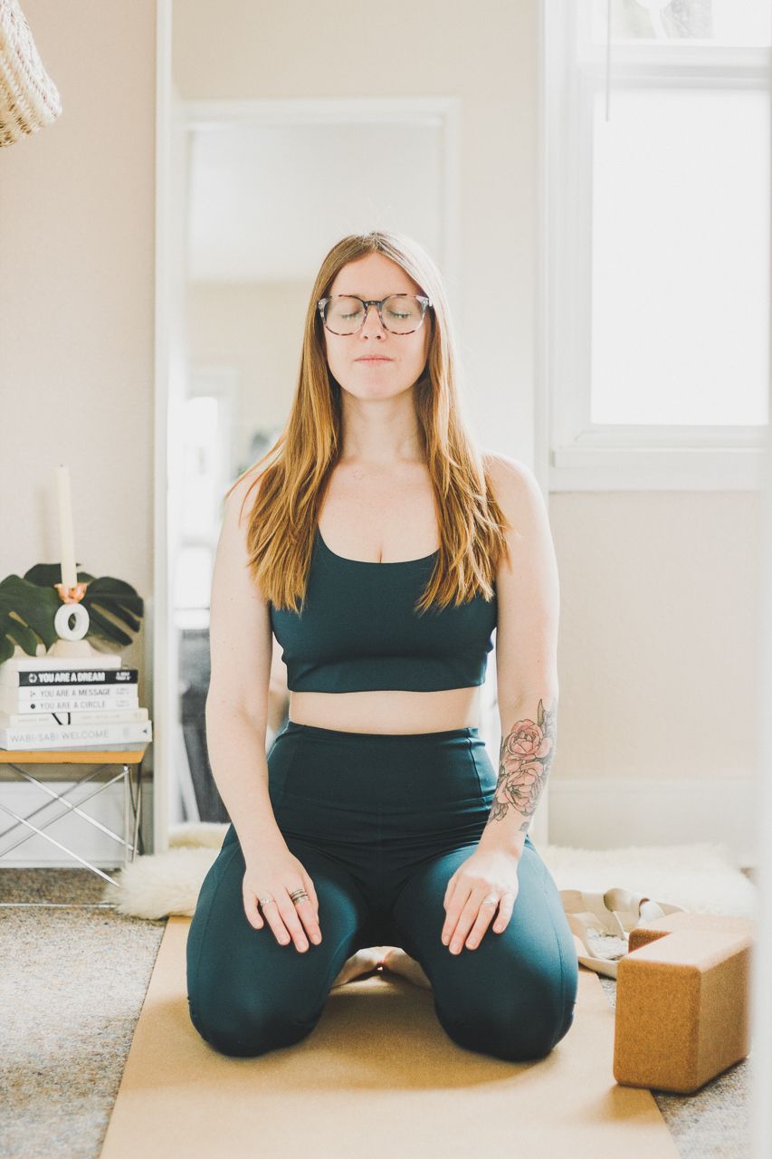 Girlfriend Collective Paloma Bra Compressive High Rise Leggings Globe Green Inclusive Sizing Yoga Outfit by Conscious by Chloé