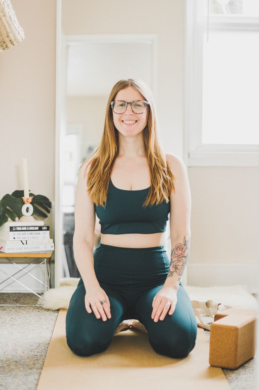 Girlfriend Collective Paloma Bra Compressive High Rise Leggings Globe Green Inclusive Sizing Yoga Outfit by Conscious by Chloé