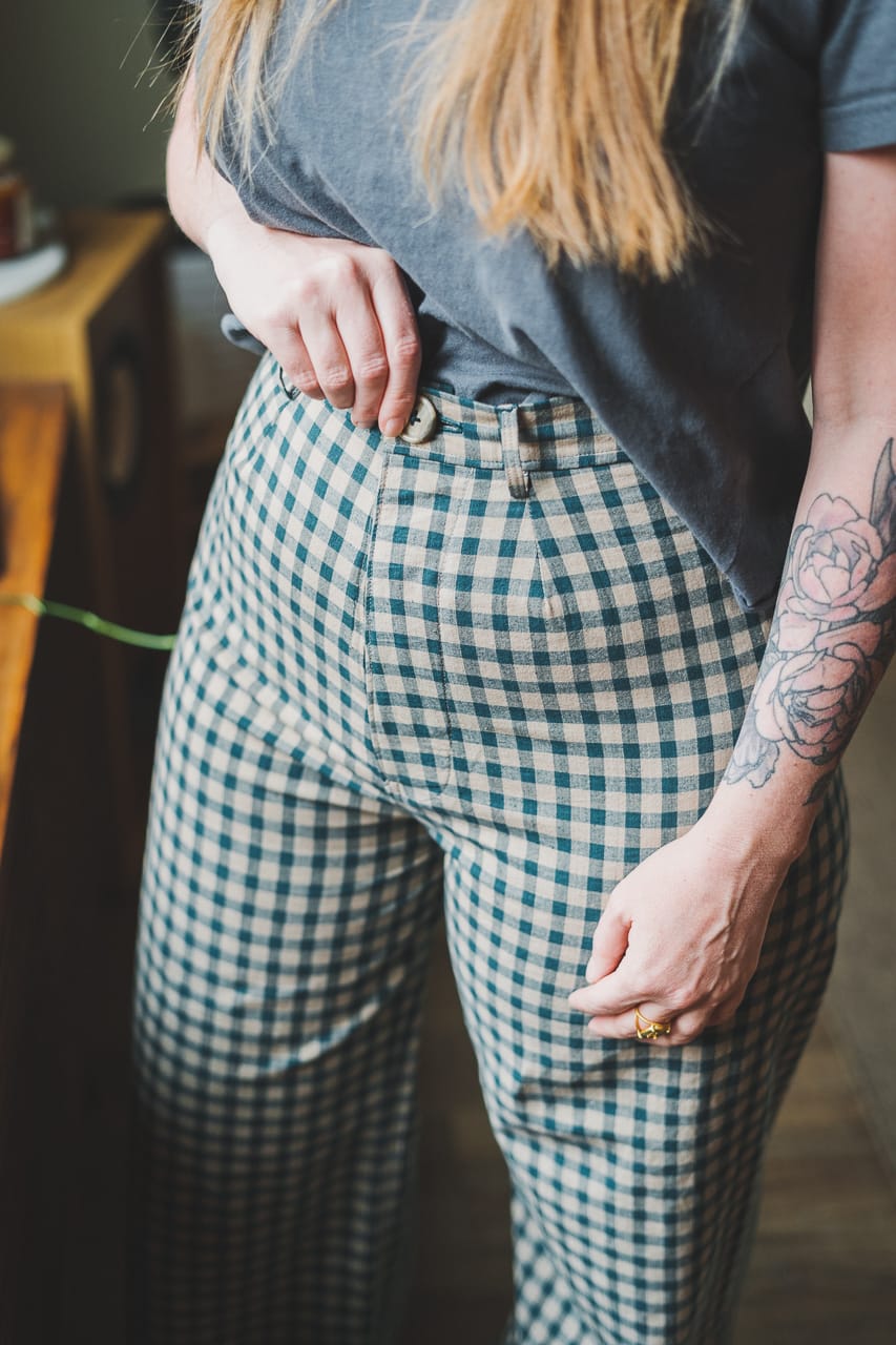 conscious-by-chloe-persephone-pants-anna-allen-clothing-pattern-review-lightweight-gingham-3.jpg
